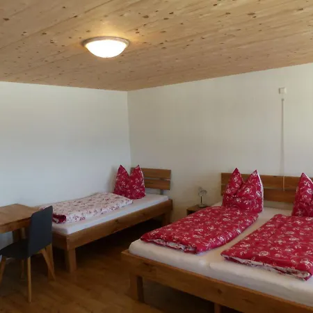 Ferienwohnungen Schwaerzler Apartment